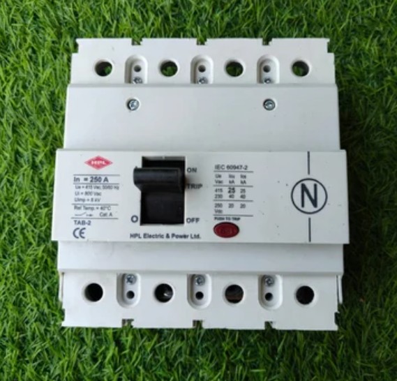 HPL MCCB 200A FP 50KA TABBASIX2200S4P